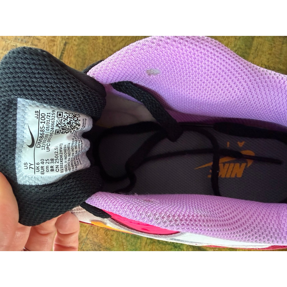 Women's Nike Air Max 90 Sneakers Size 8.5 Women’s - 7 Youth White Pink Orange - Picture 4 of 6